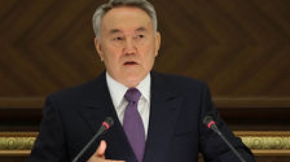 Назарбаев: казахстанцам необходимо сплотиться в условиях кризиса